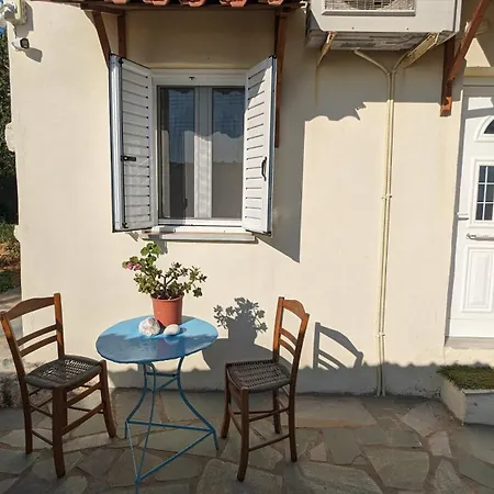 بيت للعطل Seafront Villa, Fay *