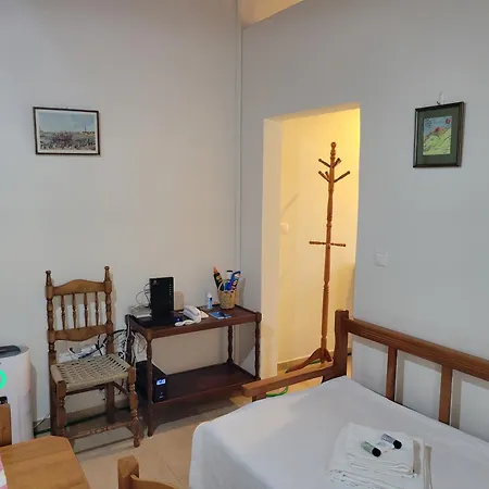 Seafront Villa, Fay بيت للعطل